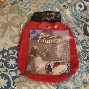 Red Gold Kiss Exfoliating Glove Great For Anyone.